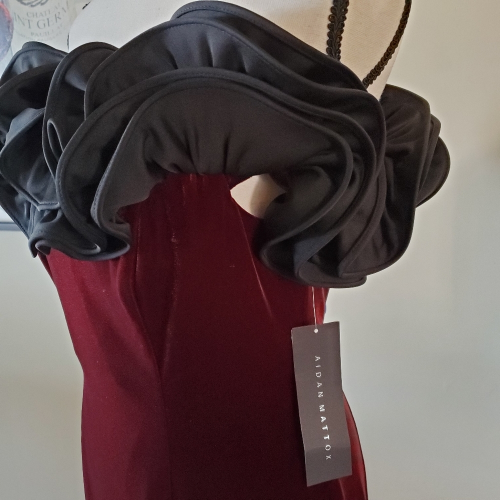 🔥Aidan Mattox Off the Shoulder Velvet Dress - Picture 12 of 16